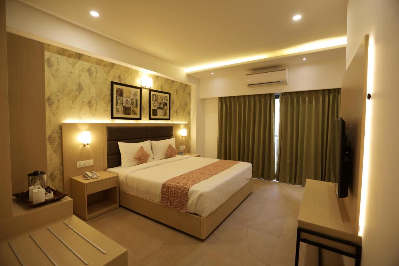 Hotel Shourya Residency Gulab Bagh Udaipur Exterior foto